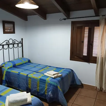 Casa La Cisterna Pina de Montalgrao